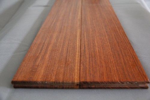 上臣地板東南亞系列實木地板東南亞雞翅木31-G-1測評 上臣地板東南亞系列實木地板東南亞雞翅木31-G-1測評