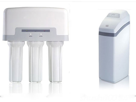 凈水器市場(chǎng)勢(shì)頭正旺 企業(yè)提升產(chǎn)品質(zhì)量是關(guān)鍵 凈水器市場(chǎng)勢(shì)頭正旺 企業(yè)提升產(chǎn)品質(zhì)量是關(guān)鍵