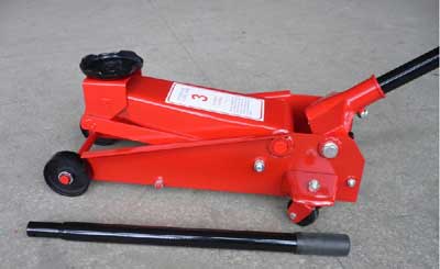 汽車都應(yīng)該備有這十樣?xùn)|西 趕快去集齊它們吧！