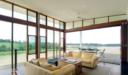 著名門窗品牌專家為你講解不同材質(zhì)門窗的特點(diǎn) 著名門窗品牌專家為你講解不同材質(zhì)門窗的特點(diǎn)