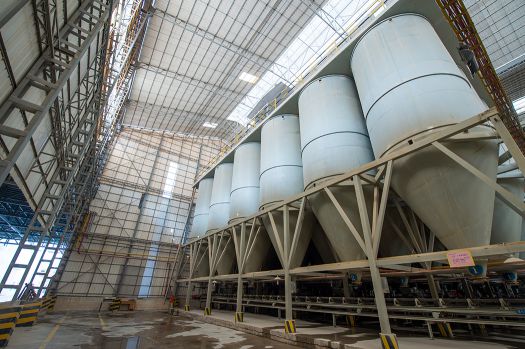 品牌榮譽(yù)|匯亞磁磚連續(xù)17年榮膺廣東省守合同重信用企業(yè)稱號(hào)