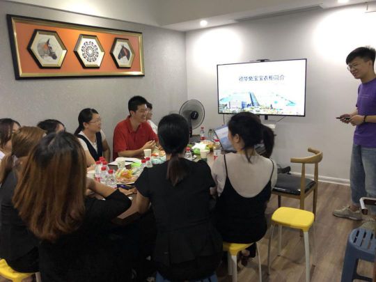 行于斯,不懼風雨——兔寶寶衣柜培訓師,團隊制勝 行于斯,不懼風雨——兔寶寶衣柜培訓師,團隊制勝