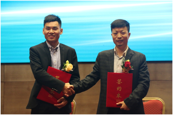 LUNO綠能照明2019營銷峰會暨發(fā)布盛典火熱開展 LUNO綠能照明2019營銷峰會暨發(fā)布盛典火熱開展