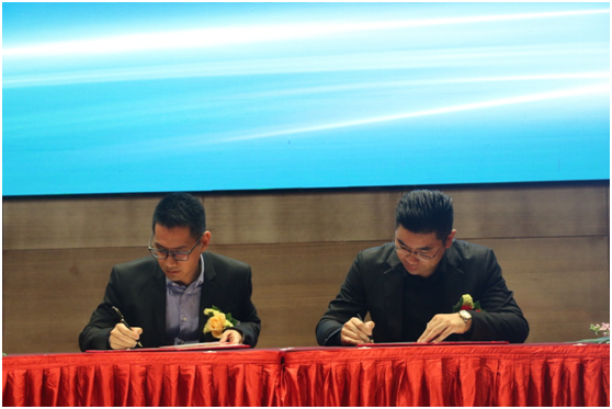 LUNO綠能照明2019營銷峰會暨發(fā)布盛典火熱開展 LUNO綠能照明2019營銷峰會暨發(fā)布盛典火熱開展