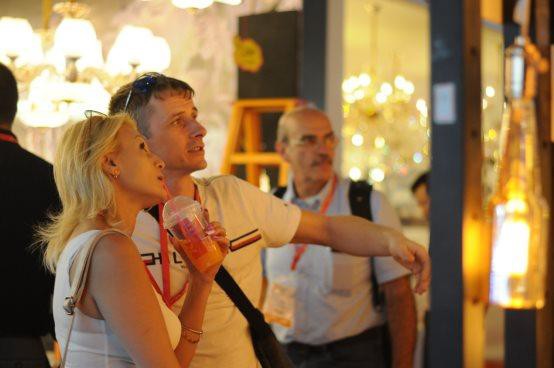 優質燈飾貨源中國造 古鎮燈博會10月開幕 優質燈飾貨源中國造 古鎮燈博會10月開幕