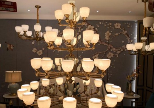 走訪華中最大燈飾市場漢來廣場,探尋新中式燈飾身影 走訪華中最大燈飾市場漢來廣場,探尋新中式燈飾身影