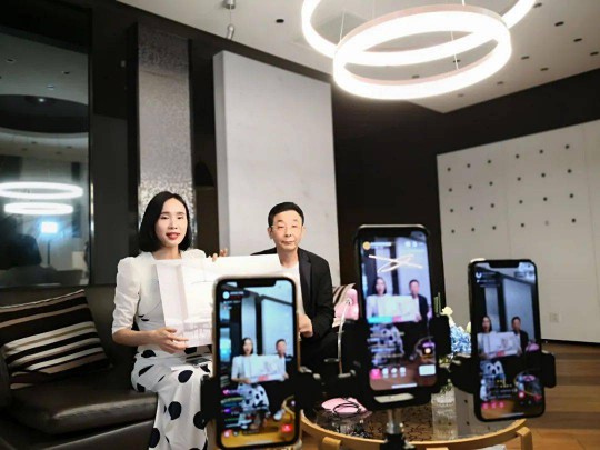 走近新特麗董事長孫躍,關于線上線下的新思考 走近新特麗董事長孫躍,關于線上線下的新思考