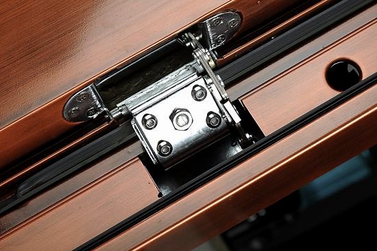 好門也講數理化，圖析防盜門噪音的先天原因