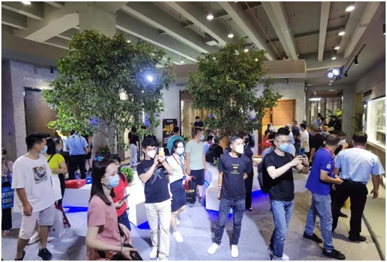 藝和集團(tuán) 展會(huì)快訊第1天:未來已來 “智”能有你 藝和集團(tuán) 展會(huì)快訊第1天:未來已來 “智”能有你