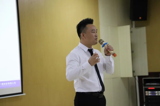 億合門窗從“新”出發(fā)，成功舉辦新一屆新商訓練營