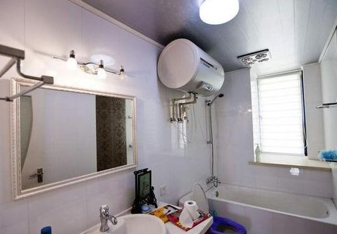 家里熱水器裝燃氣還是電好?一聽老電工說的話，后悔我家裝不對。