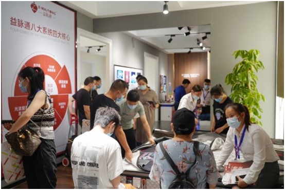 展會(huì)第三天,智能健康床墊益脈通,熱度不減!