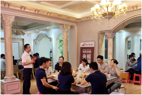 君匠世家工程部黃德富:從基層到主管 平凡人生的非凡堅守