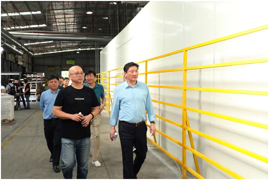 圣象集團董事長率高管蒞臨創意玩家 參觀交流共促發展!