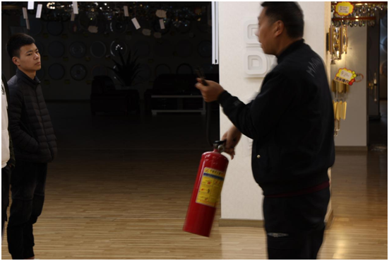 重視安全 守護安全 萊特美燈飾舉辦消防知識培訓