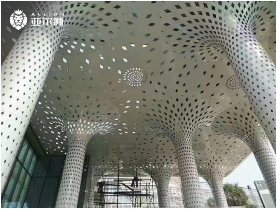 亞爾獅鋁制品:東方雄獅,領銜鋁業(yè)